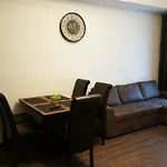 2-Zi. Apartment Am Ufer. Boxspringbetten. 2 Wc\'S.