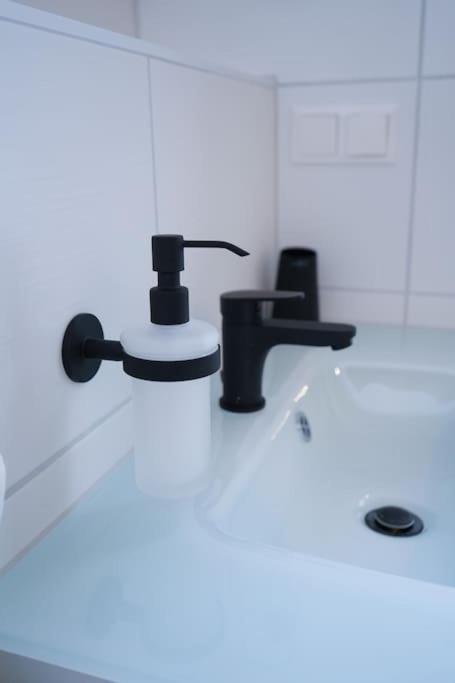 Appartement 2-zi. Am Ufer. Boxspringbetten. 2 Wc's. *