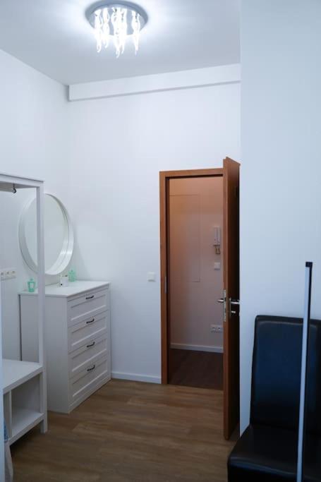 2-zi. Am Ufer. Boxspringbetten. 2 Wc's.